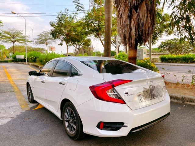 Bán ô tô Honda Civic sản xuất năm 2020, màu trắng, xe nhập