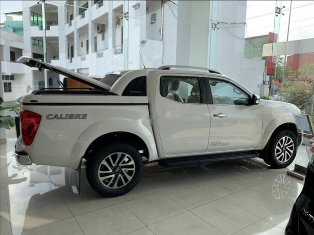 Cần bán xe Nissan Navara sản xuất 2020, màu trắng, nhập khẩu