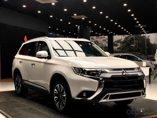 Bán xe Mitsubishi Outlander sản xuất 2021, giá 790tr0