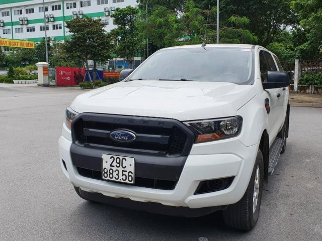 Bán Ford Ranger đời 2017, màu trắng, xe nhập số sàn