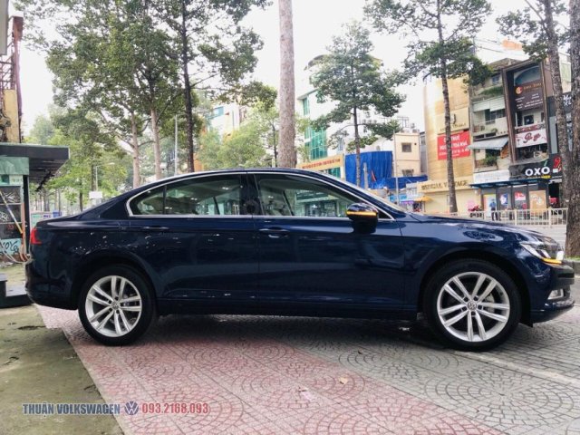 Khuyến mãi tháng 6/2021 tặng 140% phí trước bạ Passat 1.8 Turbo nhập khẩu Đức 2020, đủ màu, giao ngay