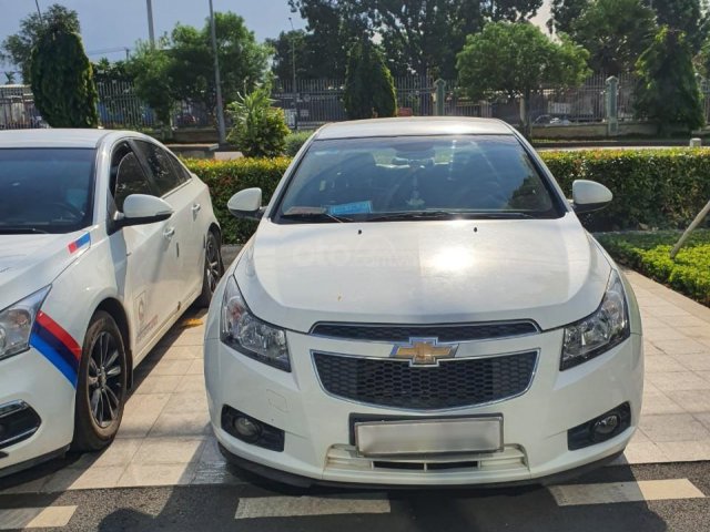 Cần bán Chevrolet Cruze MT năm 2013