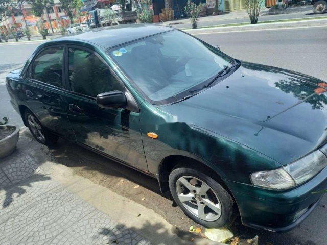 Cần bán xe Mazda 323 năm sản xuất 2000, màu xanh lam