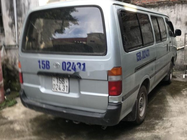 Xe Toyota Hiace sản xuất 2002, nhập khẩu nguyên chiếc còn mới, 45 triệu