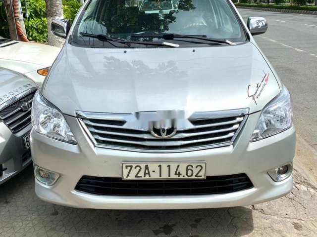 Cần bán lại xe Toyota Innova sản xuất 2014, nhập khẩu0