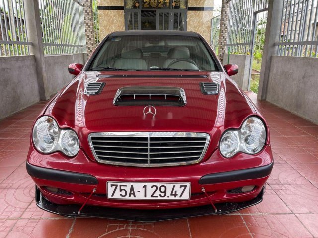 Cần bán gấp Mercedes C200 2001, màu đỏ, nhập khẩu0