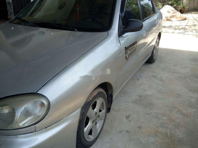 Bán xe Daewoo Lanos đời 2004, màu bạc0