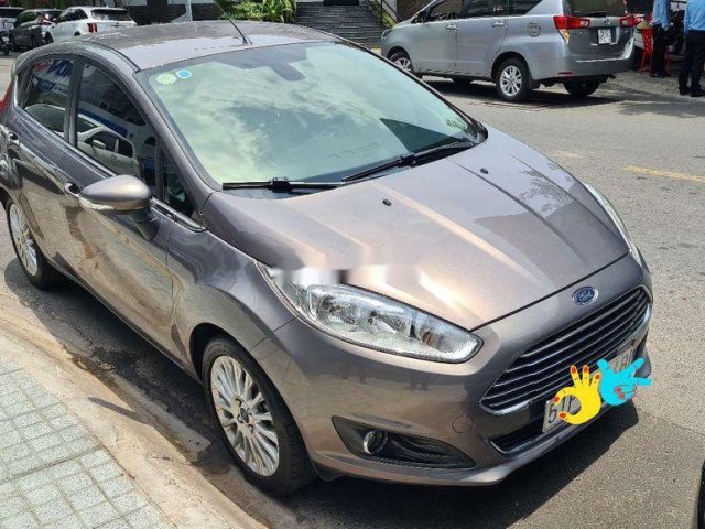 Bán xe Ford Fiesta năm sản xuất 2016, màu nâu còn mới, giá tốt0