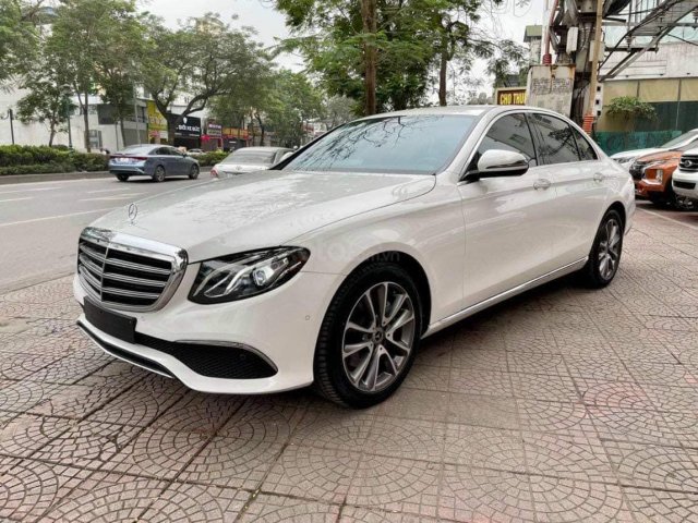 Bán Mercedes E200 Exclusive năm sản xuất 2020, giá tốt, bảo hành hãng