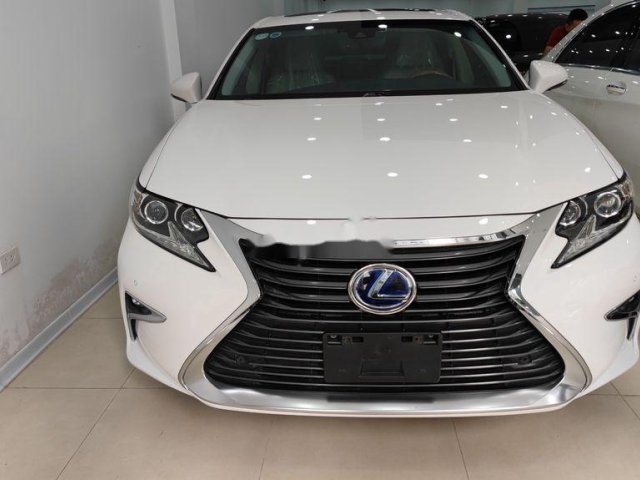 Bán ô tô Lexus ES 300 2015, màu trắng còn mới