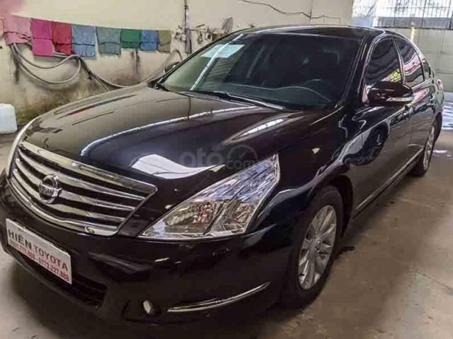 Cần bán gấp Nissan Teana sản xuất 2010, màu đen, xe nhập còn mới giá cạnh tranh