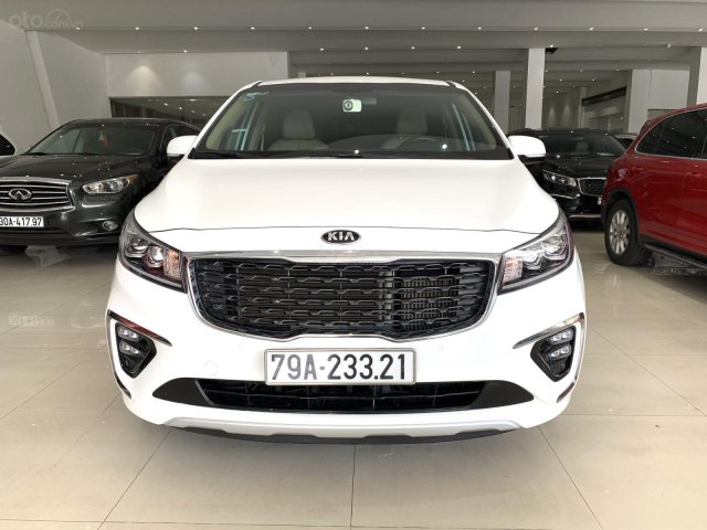 Bán xe Kia Sedona năm 2019 full dầu xe cực đẹp, có trả góp0