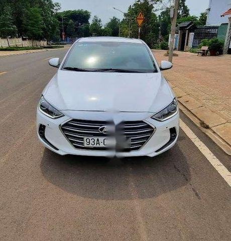 Bán Hyundai Elantra năm sản xuất 2016, màu trắng, xe nhập xe gia đình0