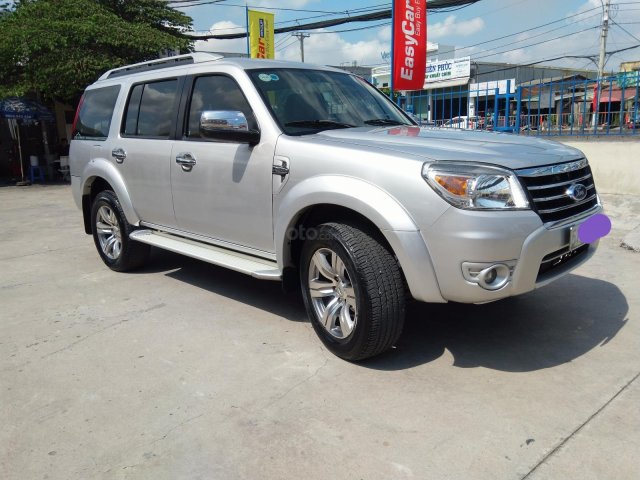 Bán xe Ford Everest 2011 máy dầu số tự động, đi được 85.000km