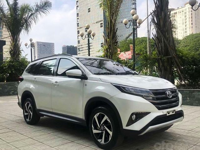 Cần bán xe Toyota Rush sản xuất 2018, màu trắng, nhập khẩu nguyên chiếc còn mới0