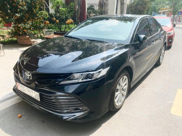 Cần bán gấp Toyota Camry 2.0G sản xuất 20200