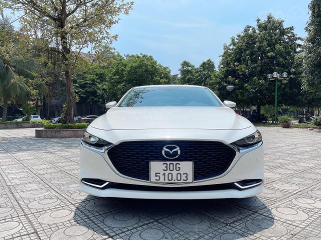 Bán nhanh chiếc Mazda 3 1.5 AT 2020 Luxury trắng