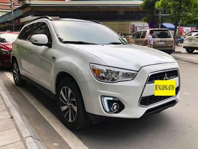 Xe Mitsubishi Outlander Sport năm sản xuất 2015, màu trắng, nhập khẩu nguyên chiếc còn mới, giá 550tr