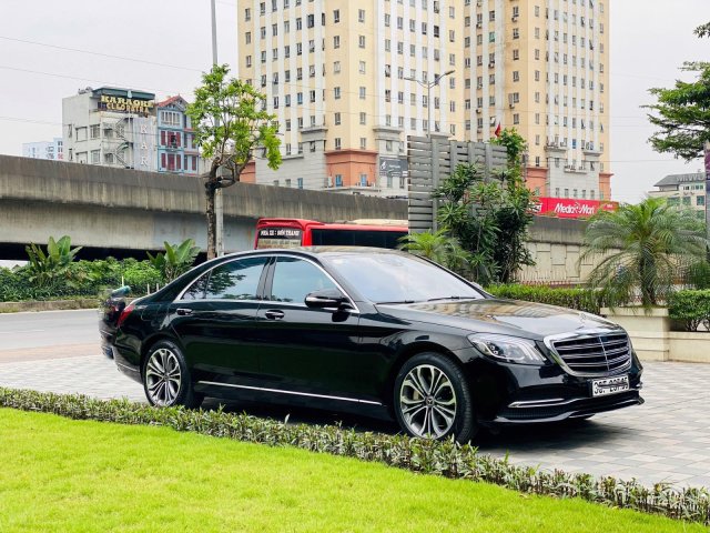 Mercedes Benz S450 Luxury model 2018 trang bị option miên man, bảo dưỡng chính hãng 100%. Hỗ trợ trả góp 75%