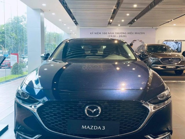 Mazda TPHCM- New Mazda 3 ưu đãi giá tốt, tặng BHVC, xe đủ màu, giao ngay