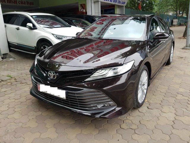 Sàn Ô Tô Hà Nội bán Camry 2.5Q nhập khẩu, sản xuất 2019, màu nâu0