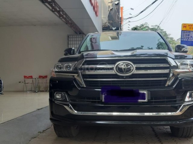 Cần bán lại xe Toyota Land Cruiser sản xuất 20190