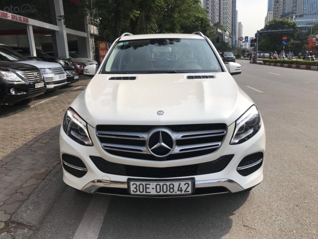 Hỗ trợ vay ngân hàng tới 70%, Mercedes GLE400 đời 2015, màu trắng, nhập khẩu giá cạnh tranh0