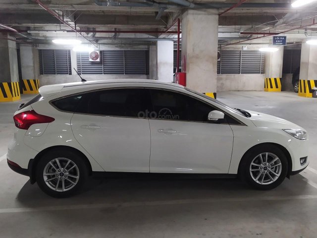 Bán xe Ford Focus Trend Hatback 1.5L 2018 như mới0