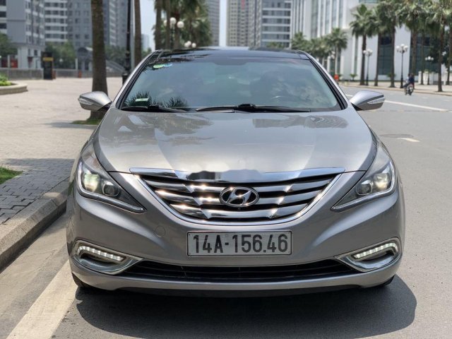 Xe Hyundai Sonata sản xuất năm 2010, màu xám, nhập khẩu còn mới0