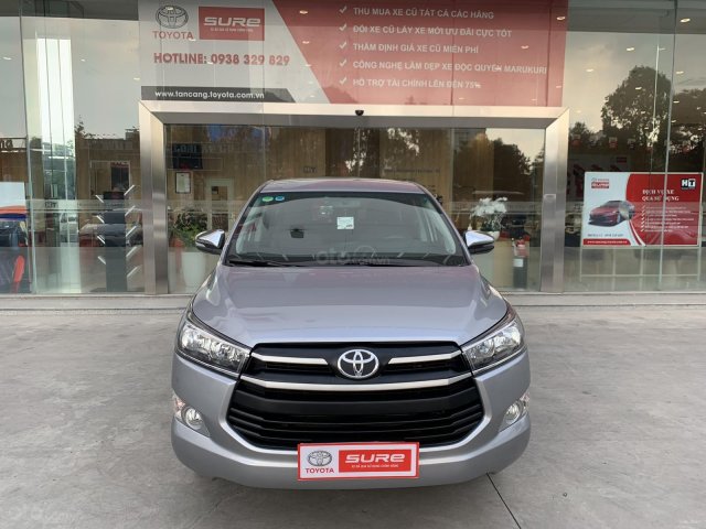 Xe cá nhân Toyota Innova 2.0E MT 2018 - màu bạc - đi 95.000km0