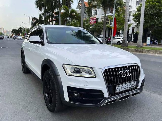 Bán Audi Q5 2.0 AT năm 2015, màu trắng, xe nhập0