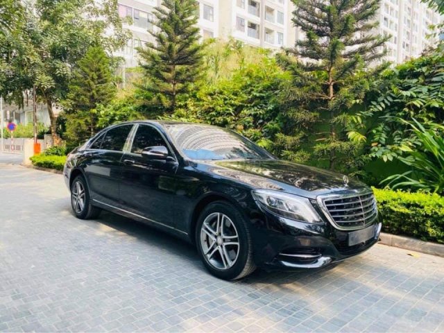 Bán Mercedes S400L sản xuất 2015, màu đen