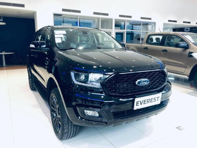 Bán ngay Ford Everest 2021, sẵn xe, giá cực tốt. Hỗ trợ vay 80%, đăng ký, đăng kiểm, giao xe tận nhà