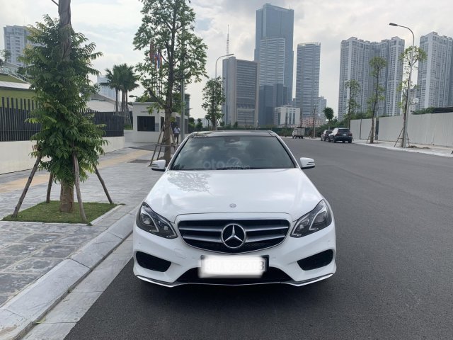 Cần bán xe Mercedes E400 AMG năm sản xuất 20140