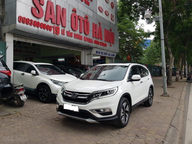 Honda CRV 2.4 AT năm 2015 màu trắng, xe tư nhân chính chủ đi rất ít0