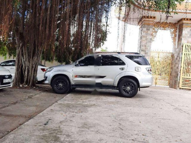 Cần bán gấp Toyota Fortuner năm sản xuất 2016 còn mới, giá 670tr