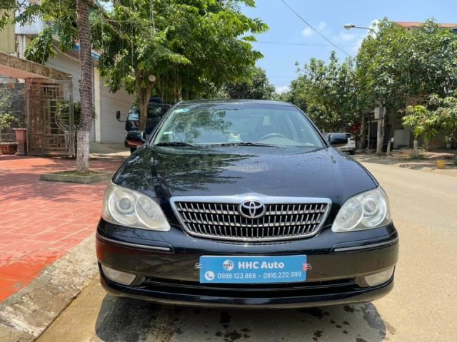 Bán xe Toyota Camry 2.4MT đời 2005, màu đen