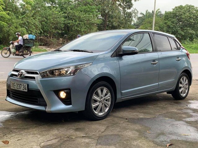 Cần bán gấp Toyota Yaris 1.3G đời 2016, màu xanh lam, xe nhập