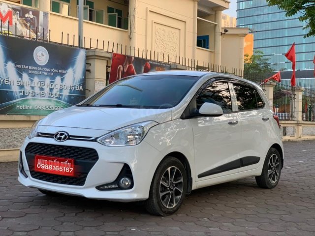 Cần bán gấp Hyundai Grand i10 năm 2017, màu trắng số sàn0