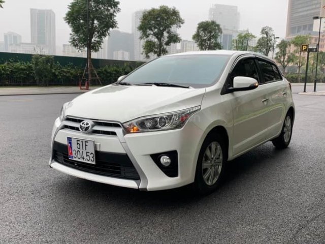 Bán Toyota Yaris năm sản xuất 2015, màu trắng, nhập khẩu