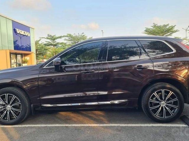 Bán Volvo XC60 đời 2020, màu nâu, xe nhập