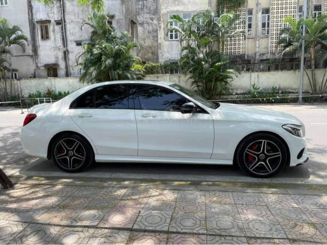 Bán Mercedes sản xuất năm 2015, màu trắng0