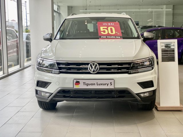 VW Sài Gòn tung ưu đãi lớn 50% trước bạ cho Tiguan Luxury S 20200