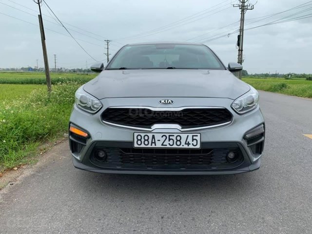 Bán Kia Cerato đời 2019, màu xám, giá chỉ 478 triệu