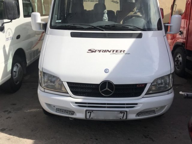 Cần bán Mercedes Benz Sprinter sản xuất 2008