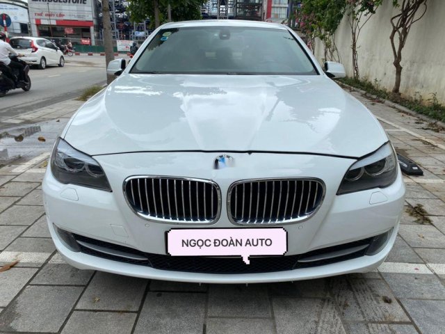 Cần bán lại xe BMW 523i sản xuất 2010, nhập khẩu0