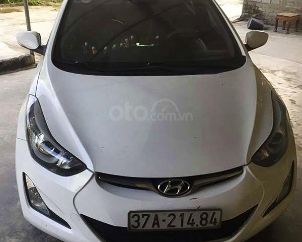 Bán Hyundai Elantra 1.6 MT đời 2015, màu trắng, xe nhập  