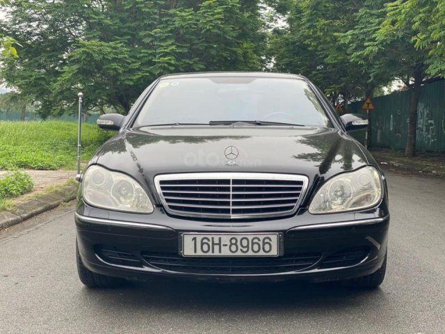 Cần bán Mercedes S500 đời 2004 dkld 2007, màu đen