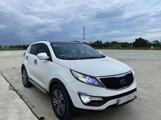 Bán xe Kia Sportage đời 2015, màu trắng số tự động0