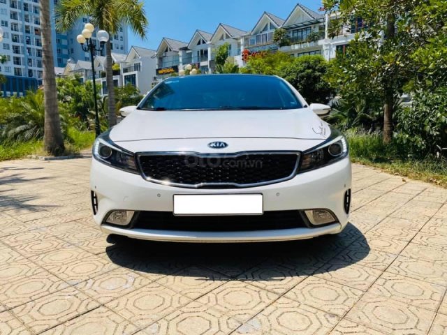 Bán ô tô Kia Cerato 1.6 năm sản xuất 2016, màu trắng0